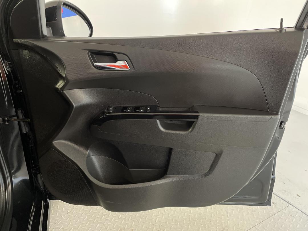 Photo '13' of Holden Barina RS