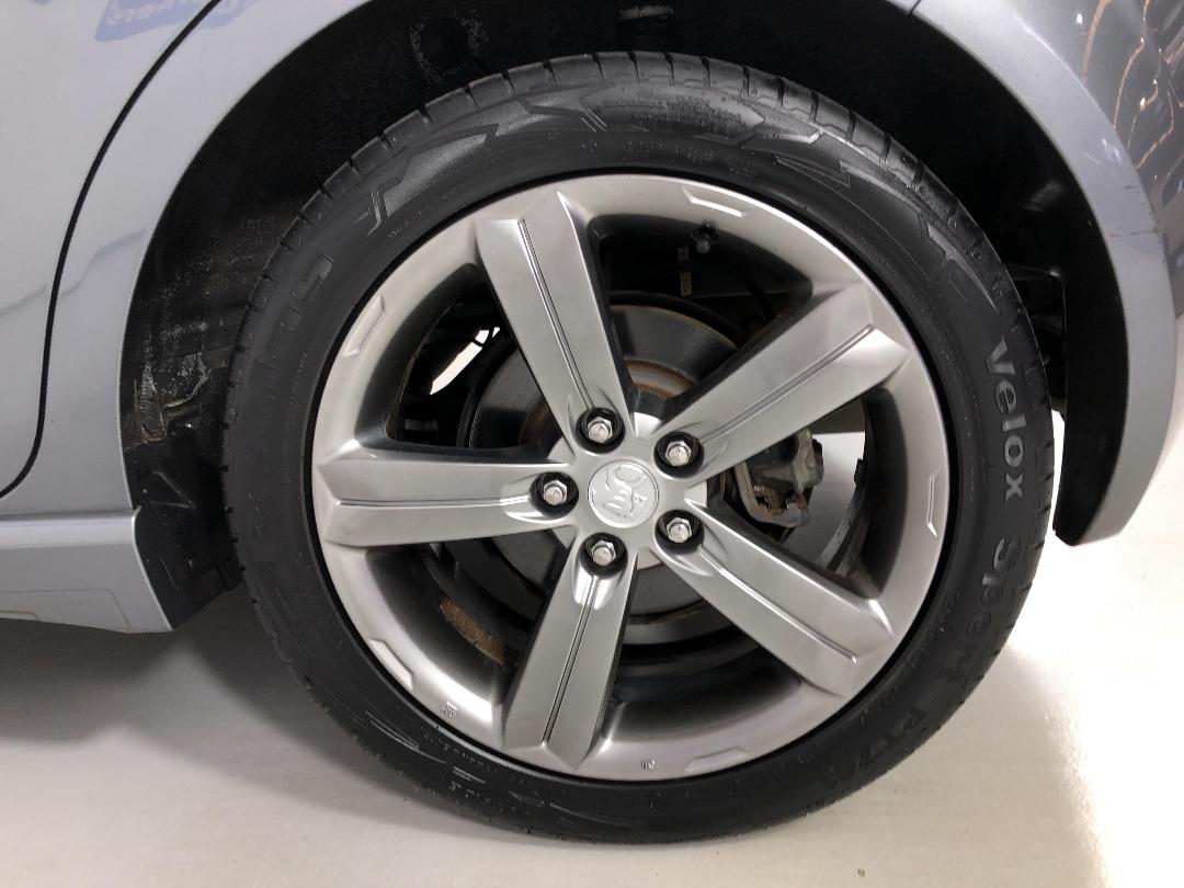 Photo '11' of Holden Barina