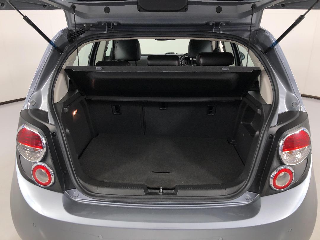 Photo '14' of Holden Barina