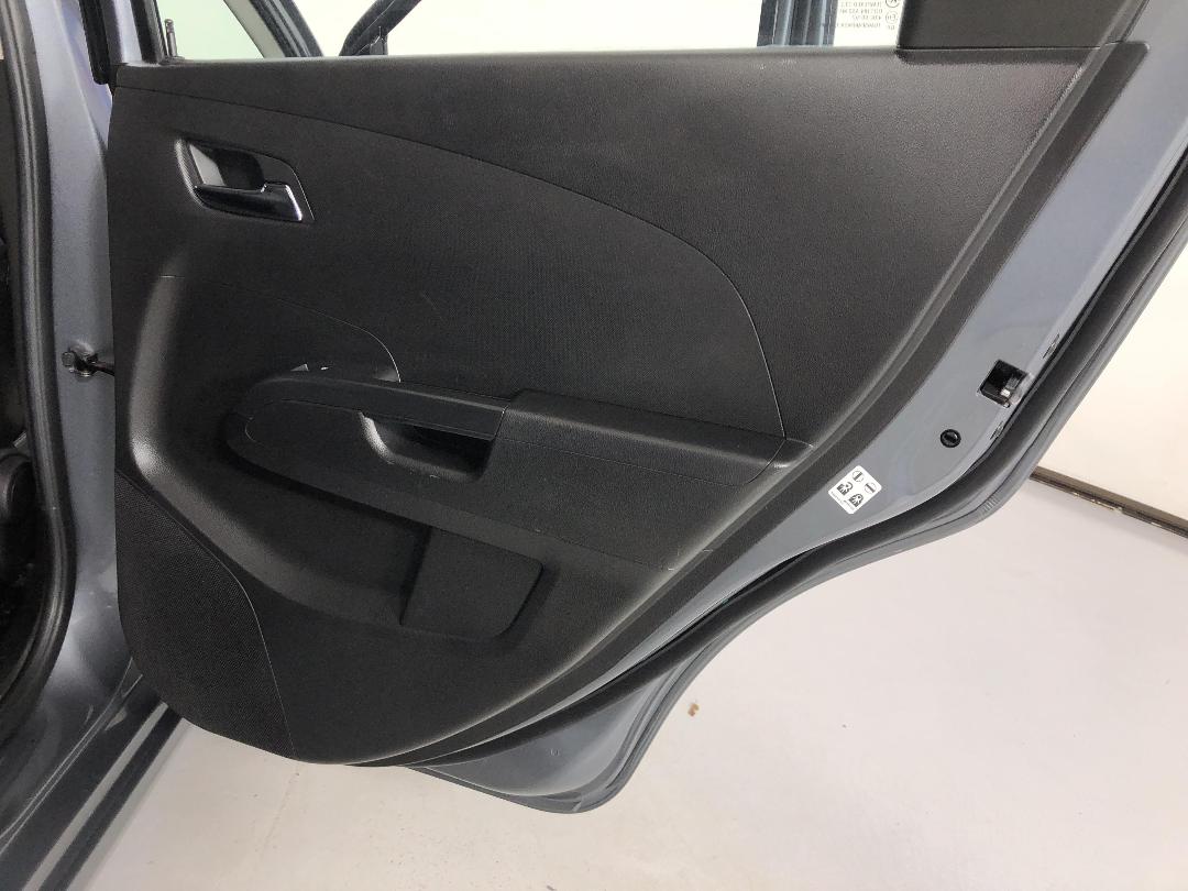 Photo '19' of Holden Barina