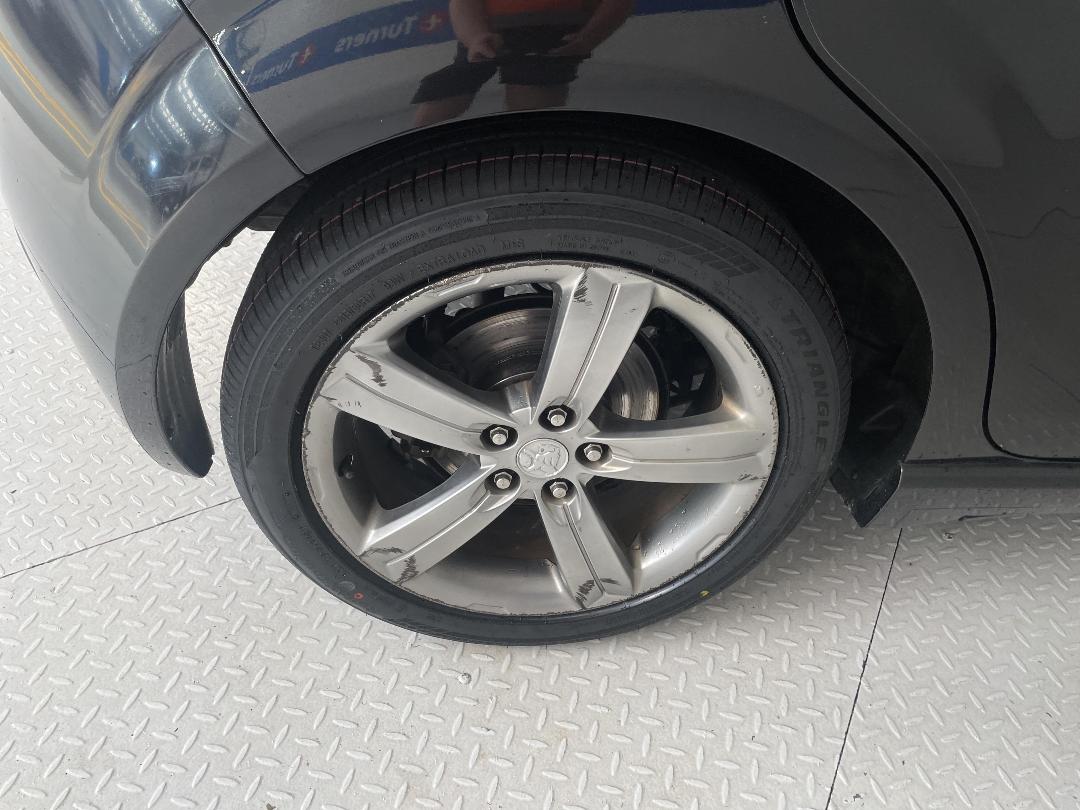 Photo '12' of Holden Barina