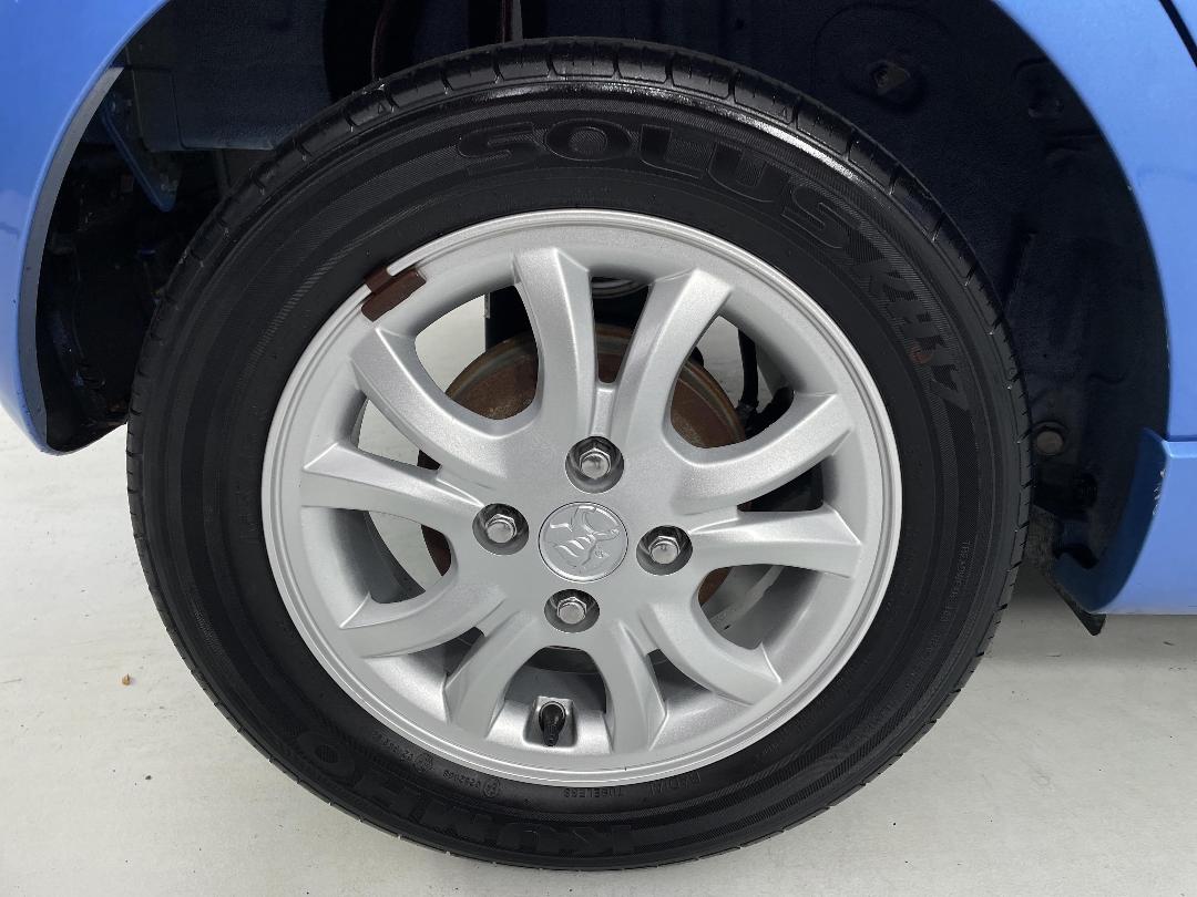 Photo '12' of Holden Barina Spark