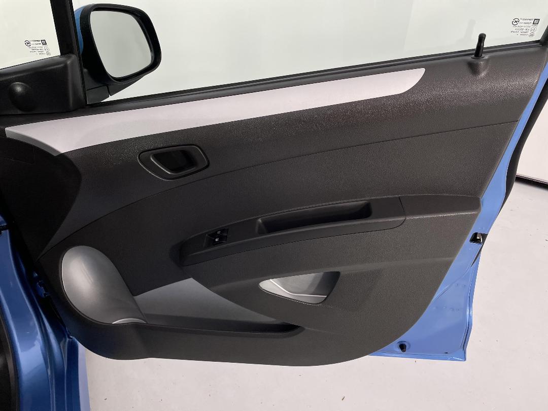 Photo '15' of Holden Barina Spark