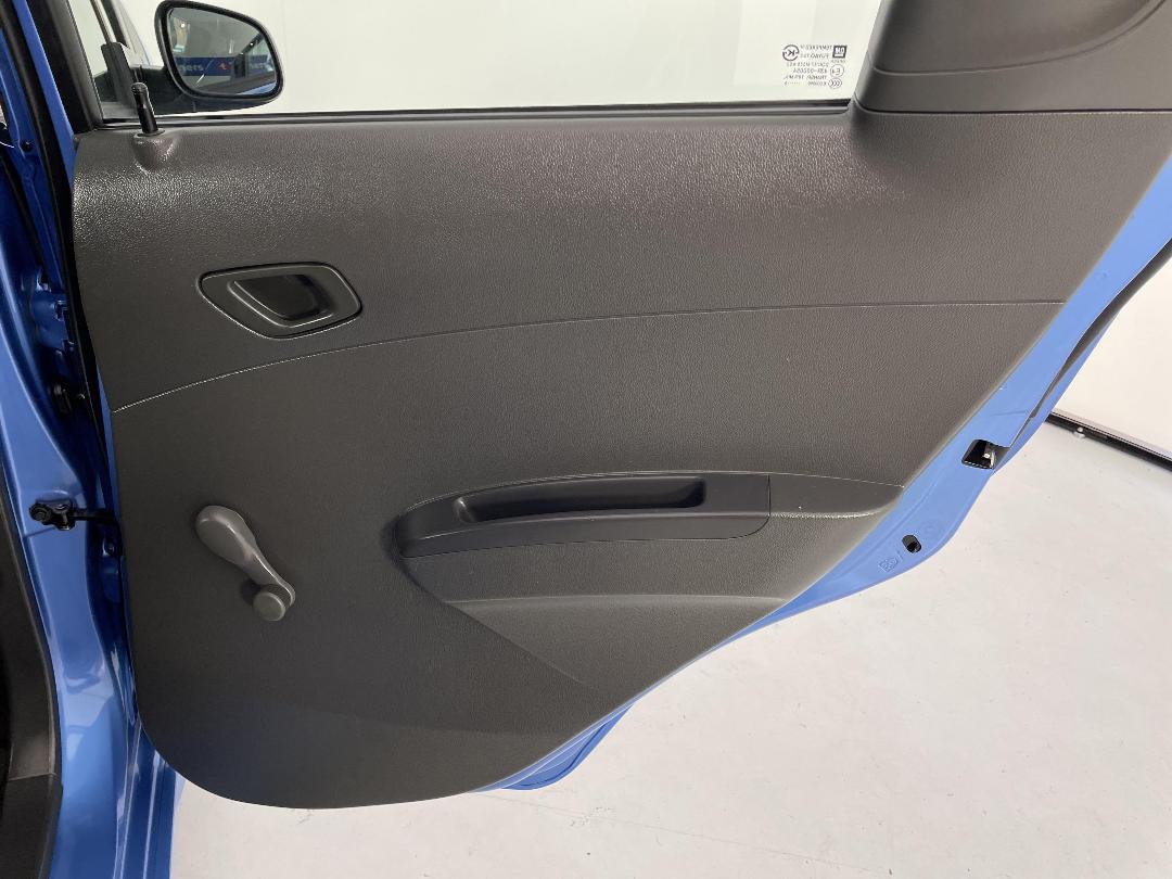 Photo '19' of Holden Barina Spark