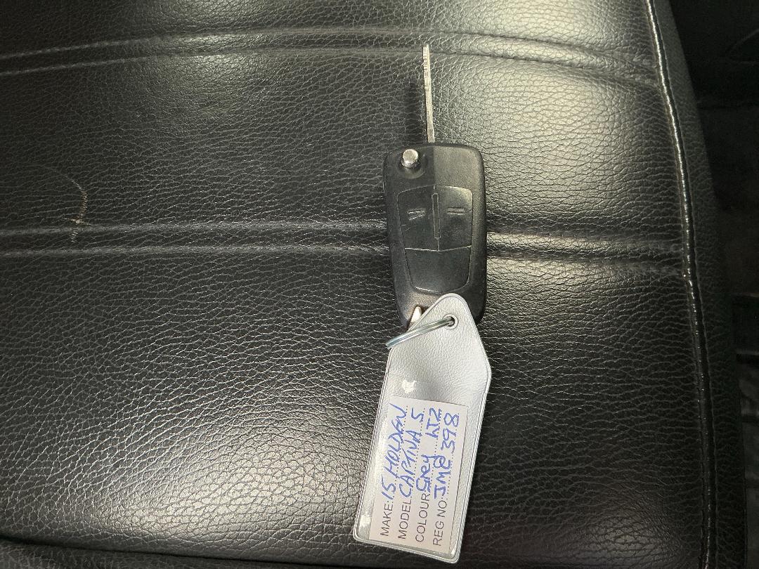 Photo '22' of Holden Captiva 5 Photo '22' of Holden Captiva 5