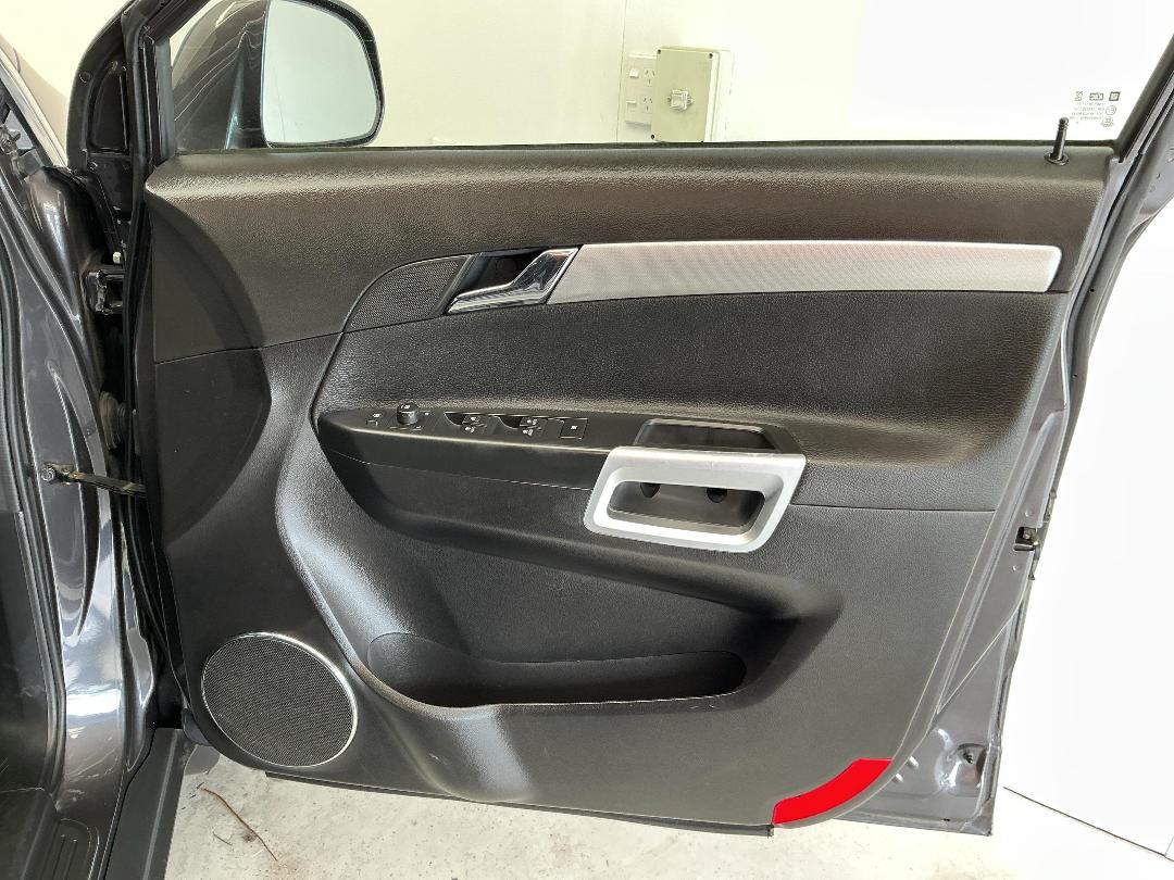 Photo '15' of Holden Captiva 5 Photo '15' of Holden Captiva 5