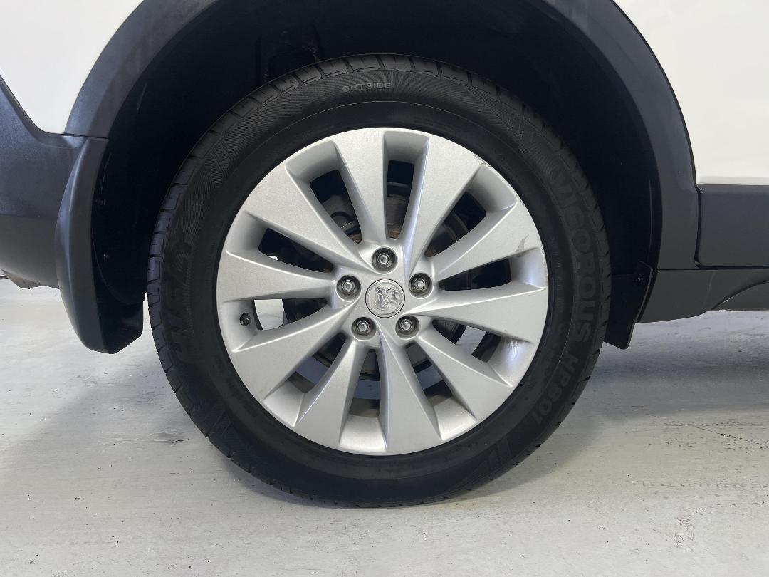 Photo '12' of Holden Captiva 5