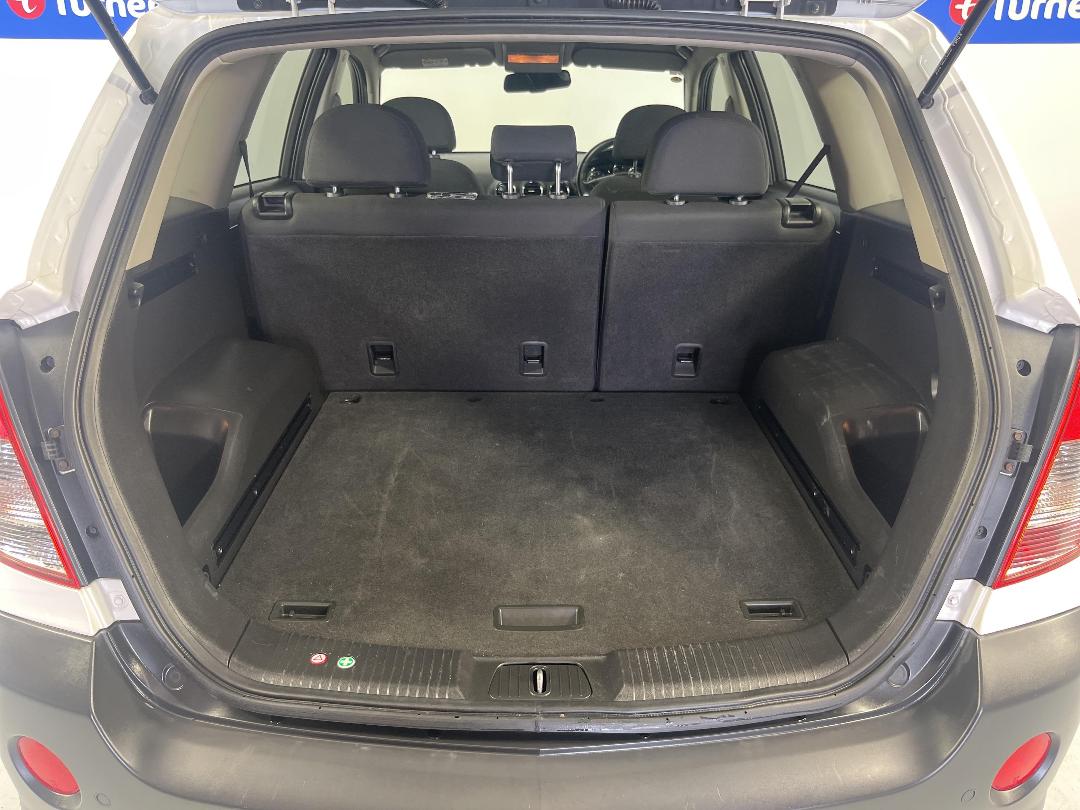 Photo '14' of Holden Captiva 5