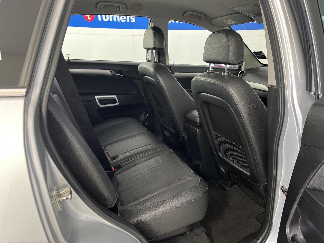 Photo '20' of Holden Captiva 5 Photo '20' of Holden Captiva 5