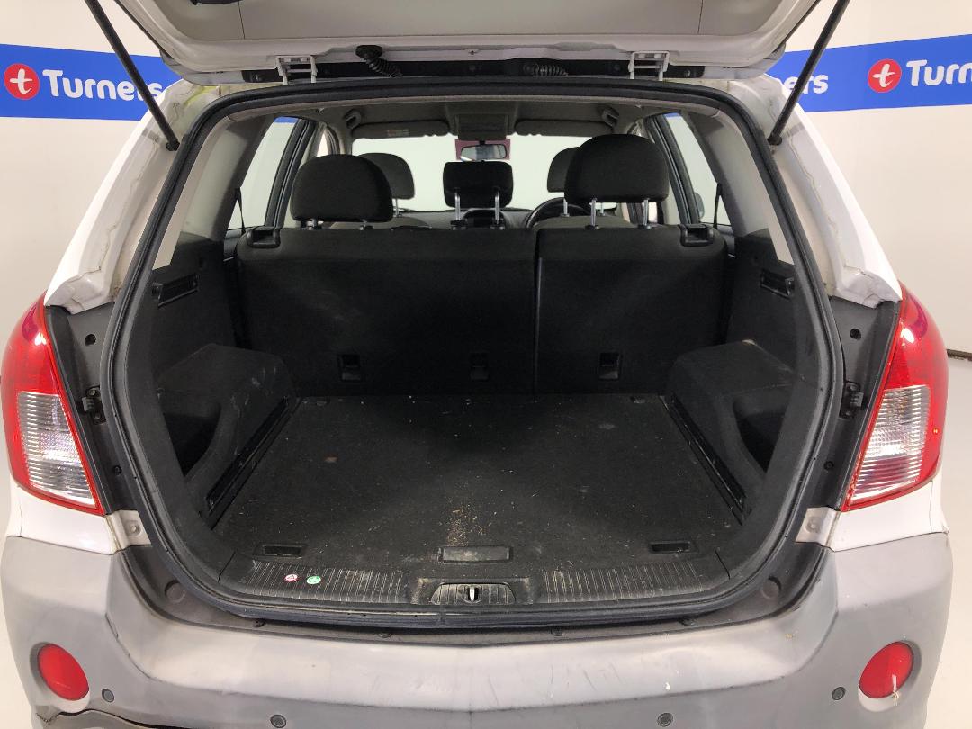 Photo '12' of Holden Captiva 5 5 LT