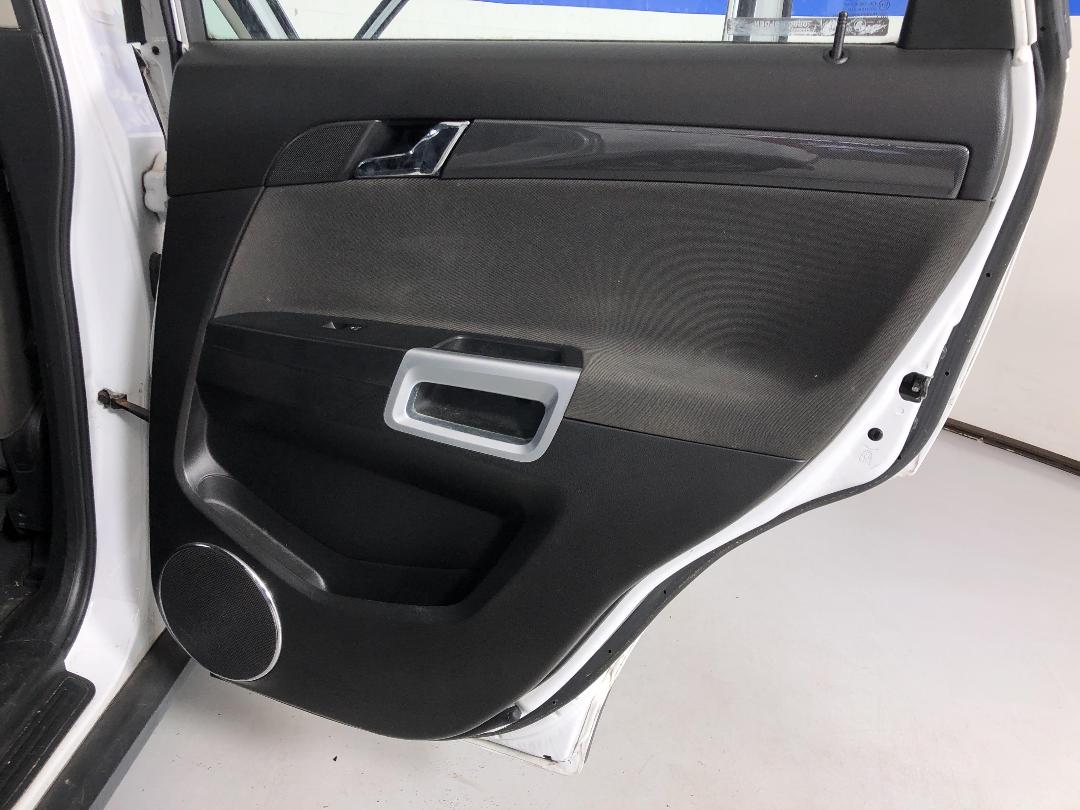 Photo '17' of Holden Captiva 5 5 LT