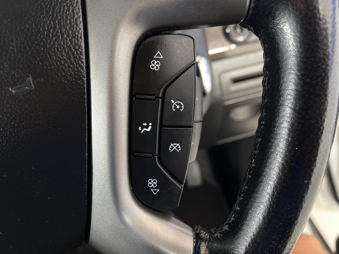 Photo '26' of Holden Captiva 7 Photo '26' of Holden Captiva 7