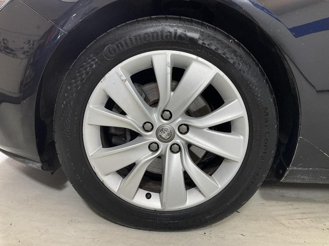 Photo '10' of Holden Cascada Photo '10' of Holden Cascada