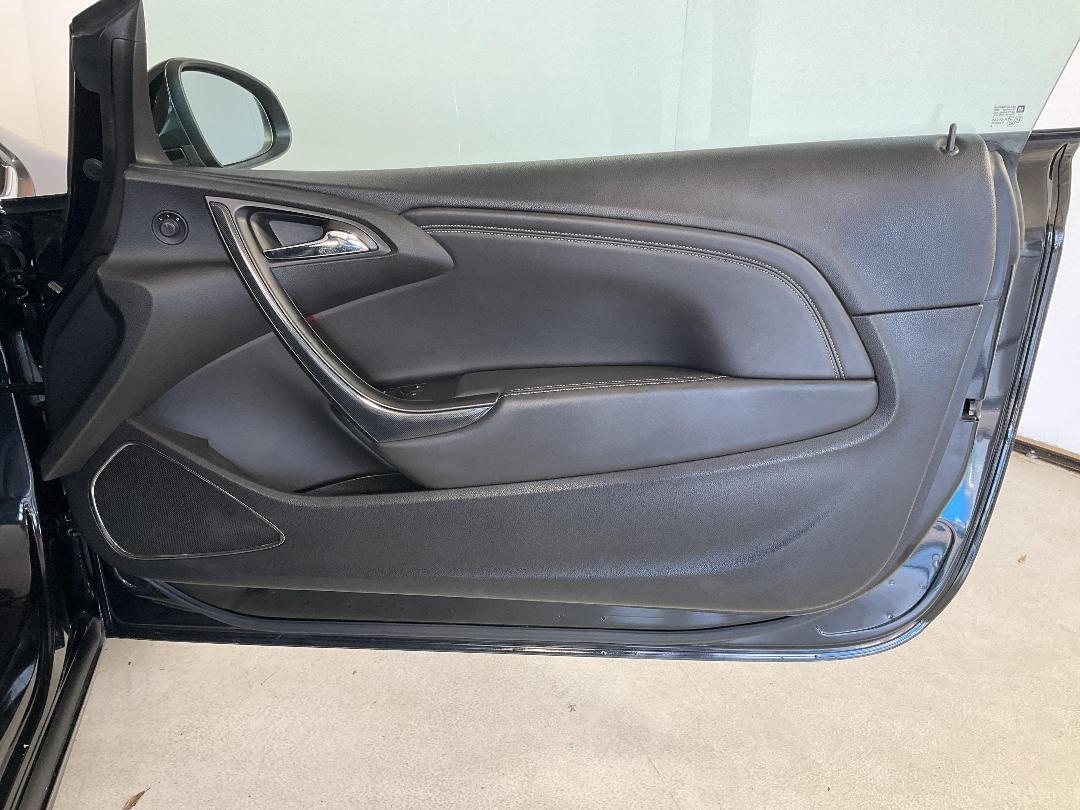 Photo '15' of Holden Cascada Photo '15' of Holden Cascada