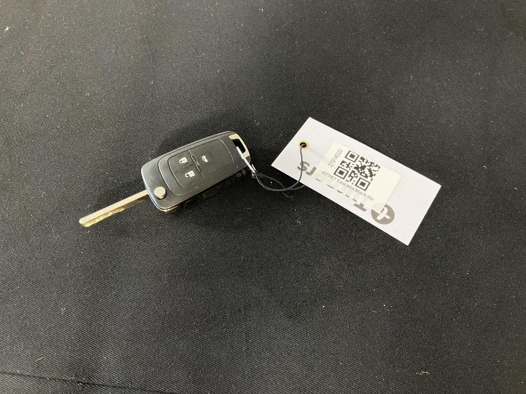 Photo '21' of Holden Cascada Photo '21' of Holden Cascada