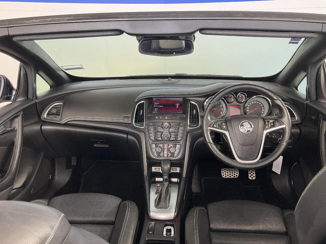 Photo '17' of Holden Cascada Photo '17' of Holden Cascada