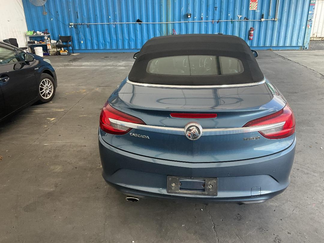 Photo '11' of Holden Cascada