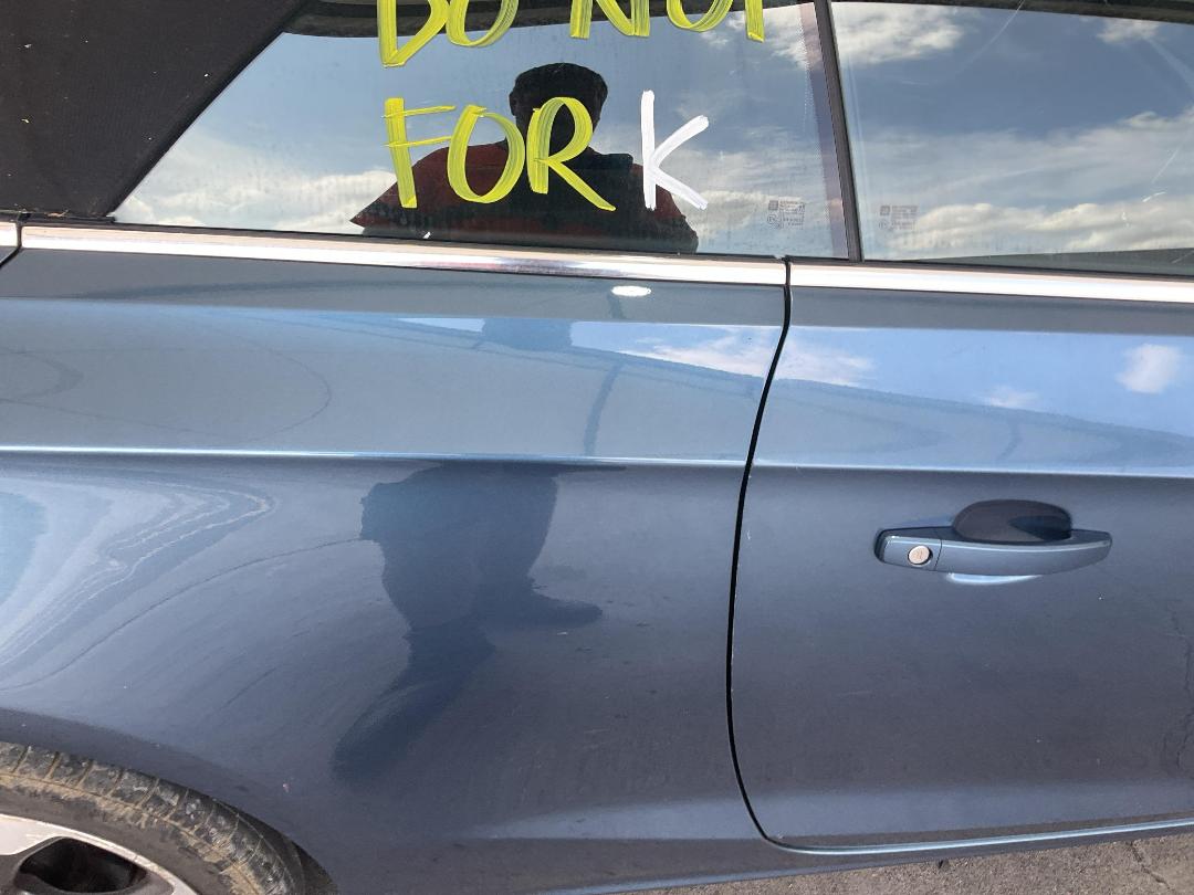 Photo '14' of Holden Cascada