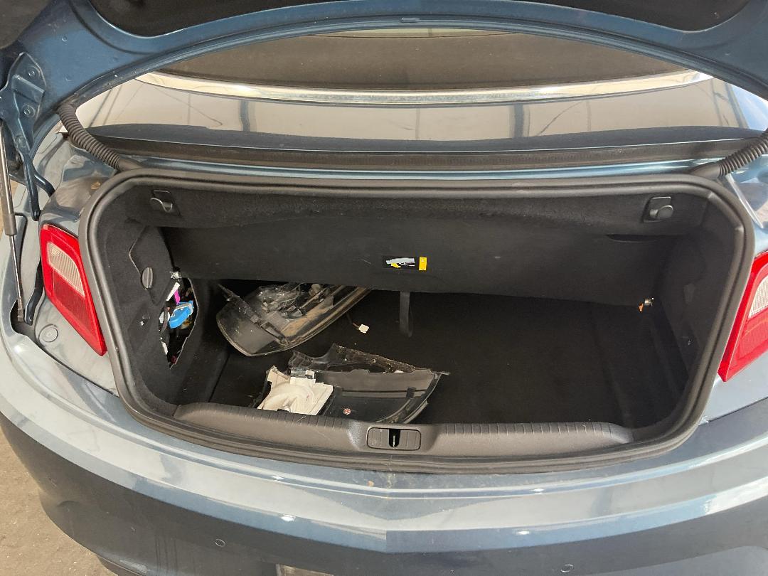 Photo '22' of Holden Cascada