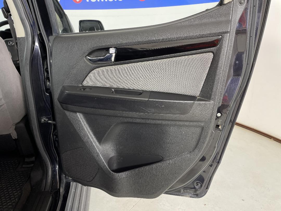 Photo '19' of Holden Colorado