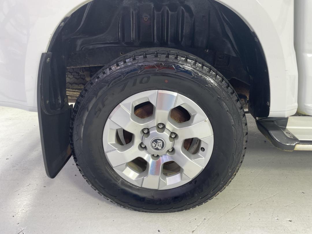 Photo '12' of Holden Colorado