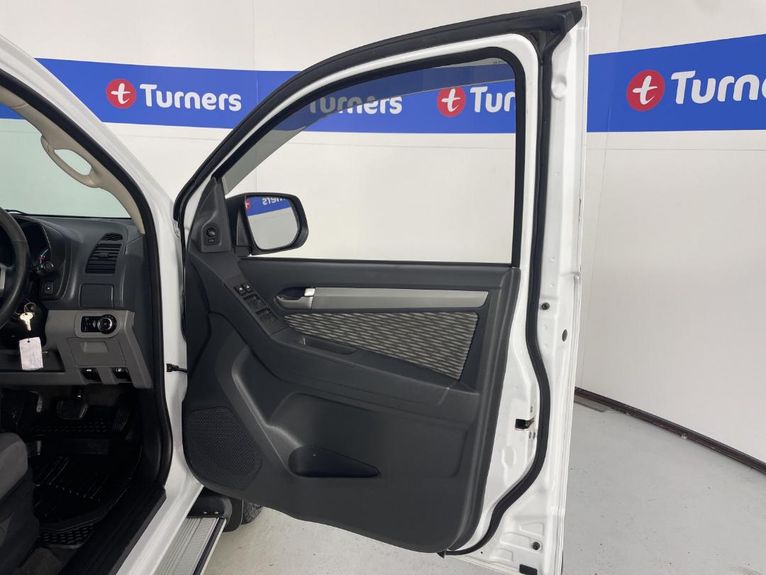 Photo '15' of Holden Colorado