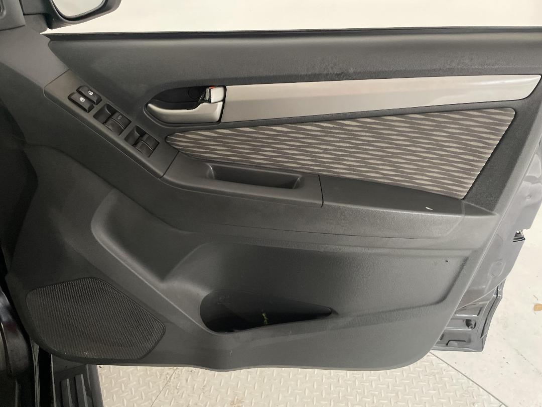 Photo '15' of Holden Colorado Photo '15' of Holden Colorado