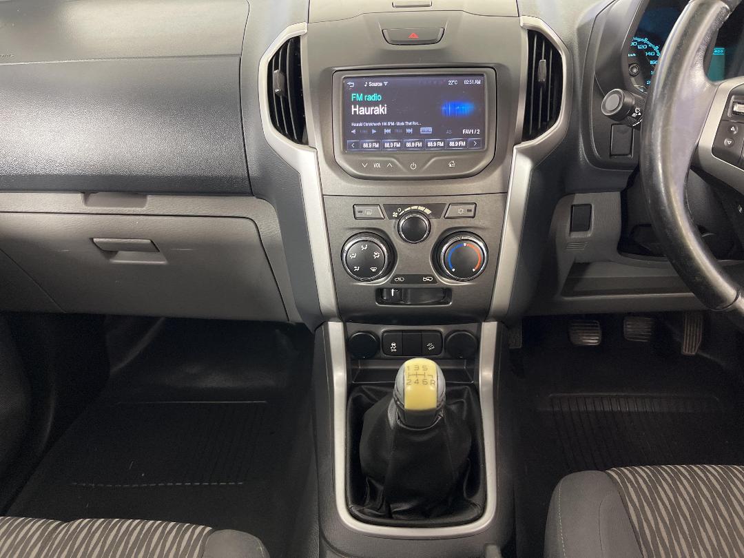 Photo '18' of Holden Colorado