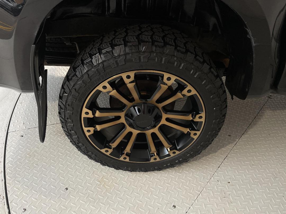 Photo '12' of Holden Colorado