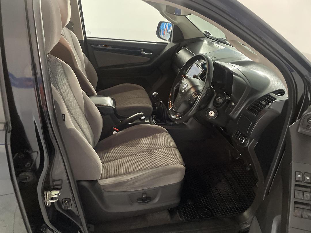 Photo '16' of Holden Colorado