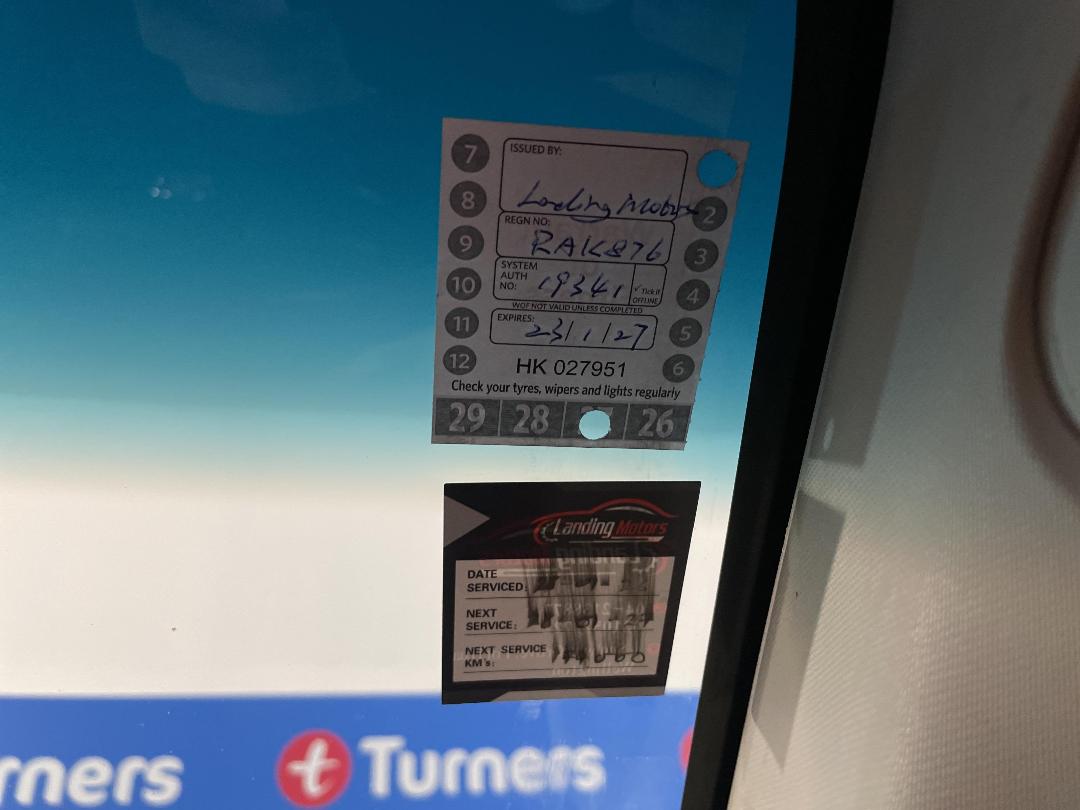 Photo '34' of Holden Colorado