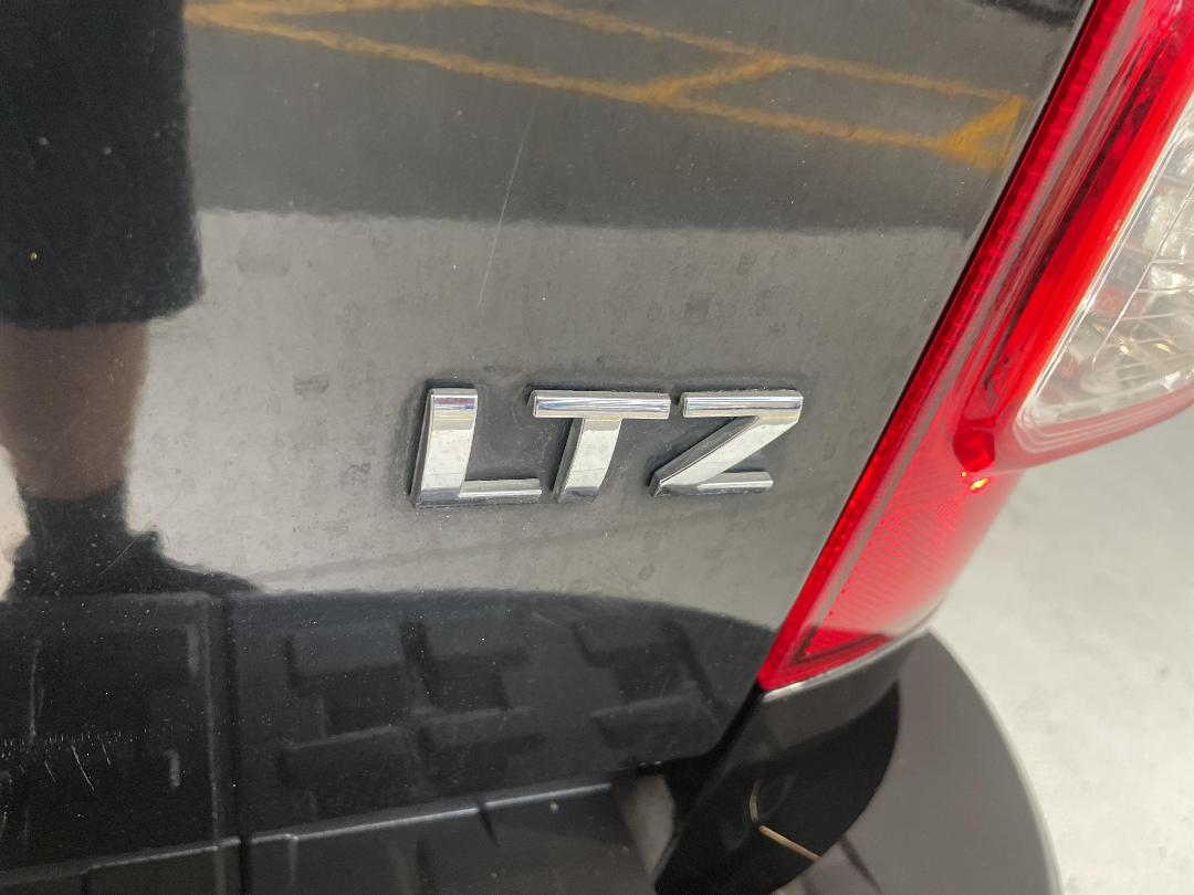 Photo '37' of Holden Colorado