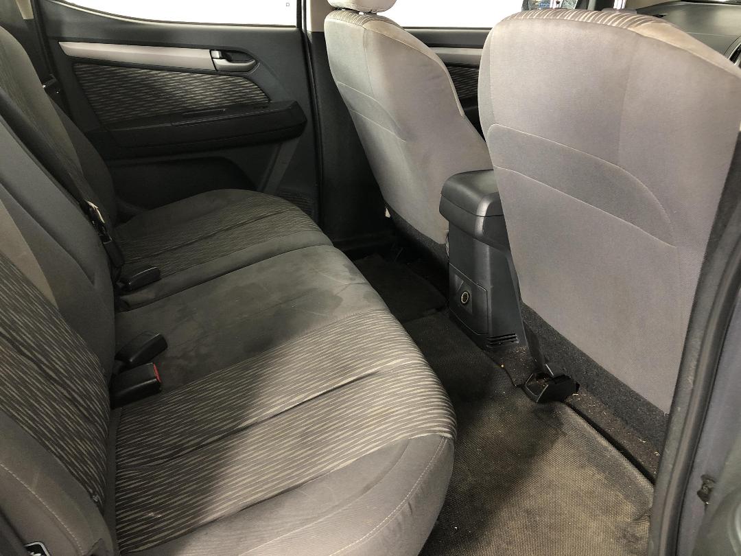 Photo '20' of Holden Colorado