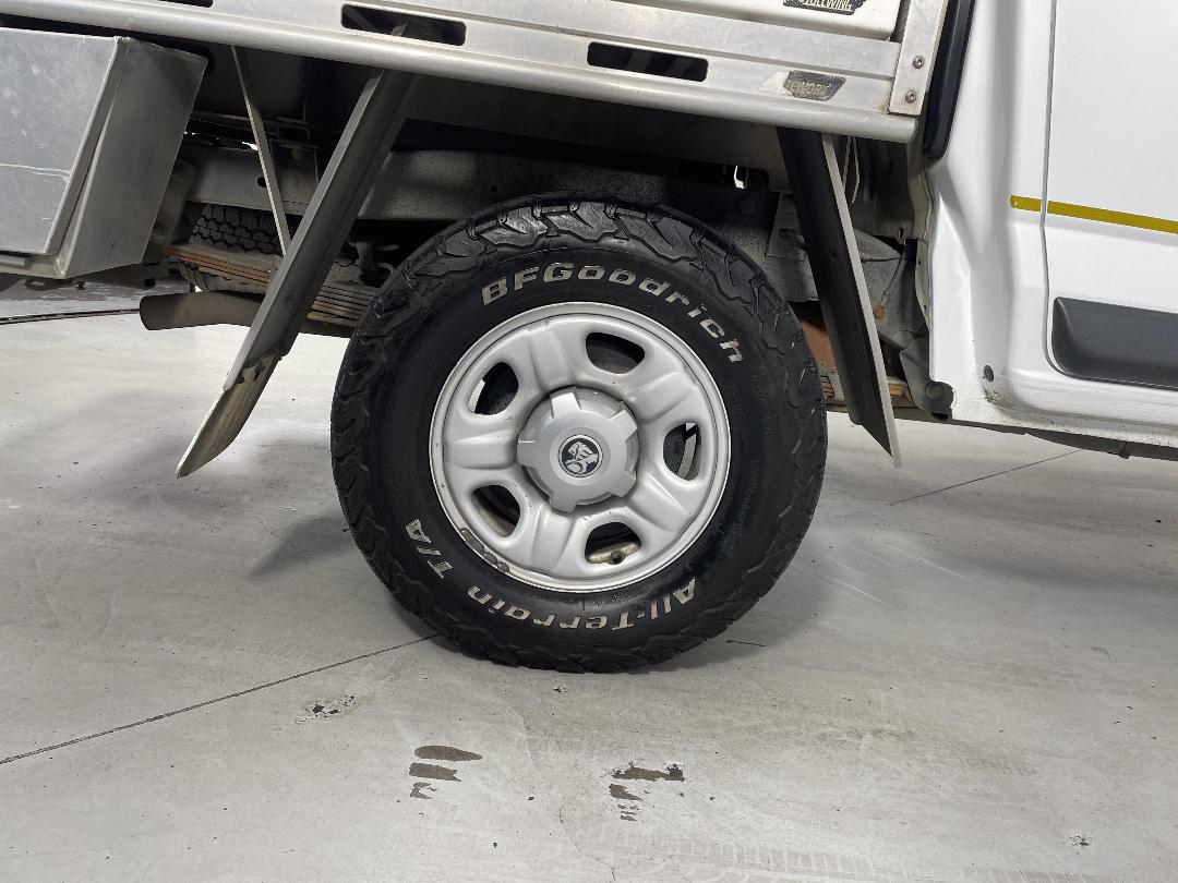 Photo '12' of Holden Colorado