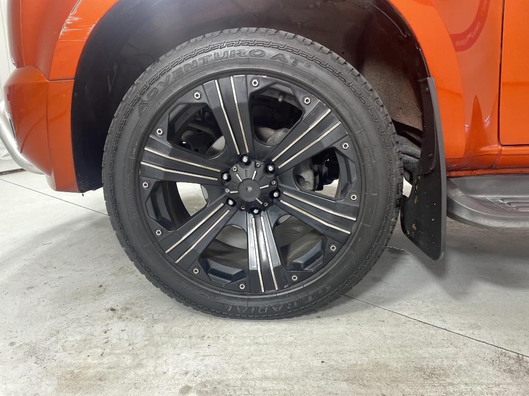 Photo '10' of Holden Colorado