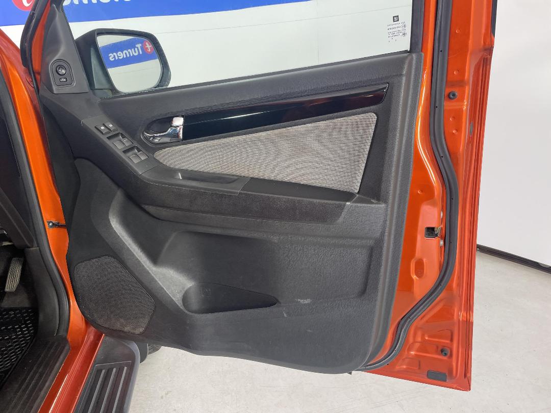 Photo '15' of Holden Colorado