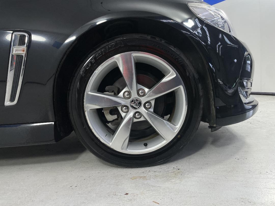 Photo '9' of Holden Commodore