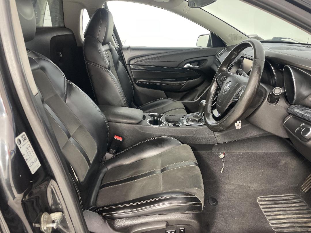 Photo '16' of Holden Commodore