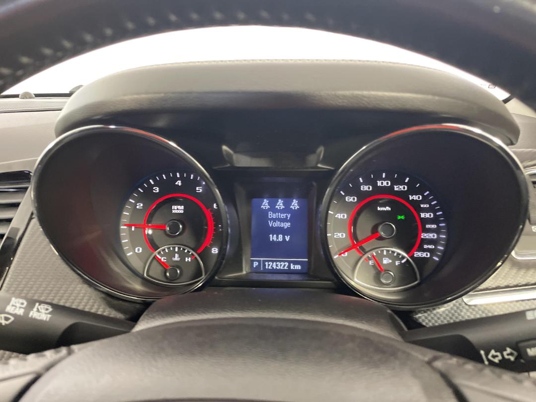 Photo '21' of Holden Commodore Photo '21' of Holden Commodore