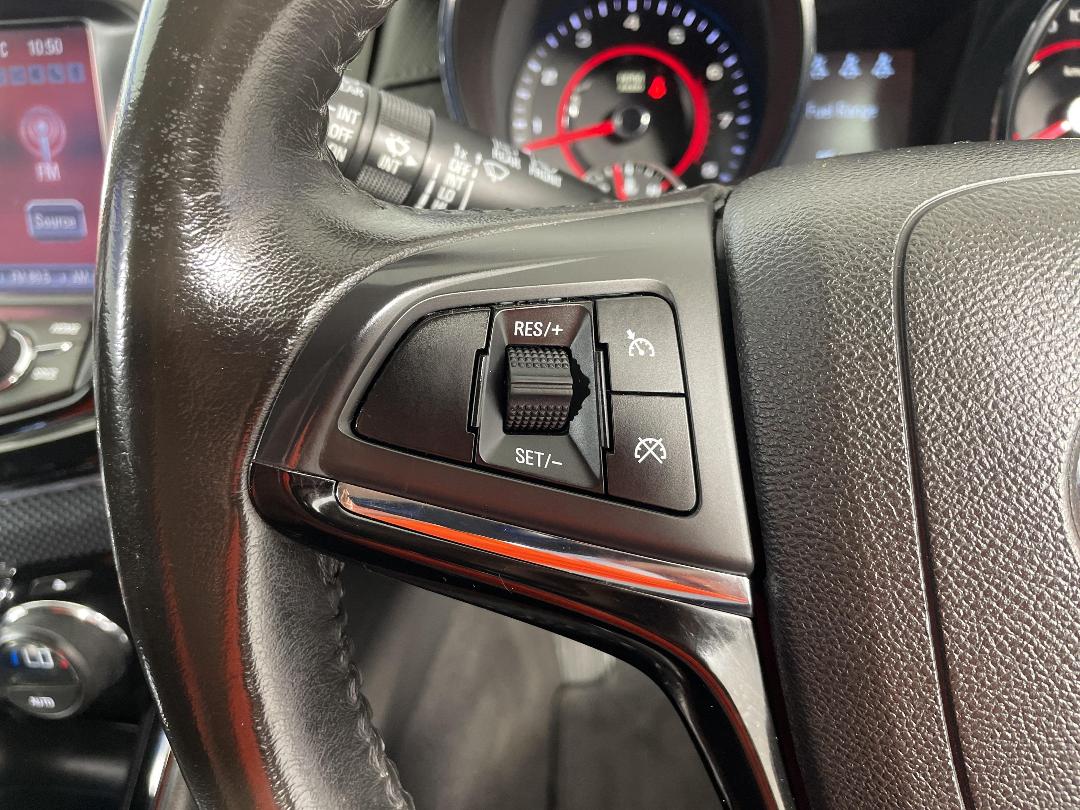 Photo '24' of Holden Commodore Photo '24' of Holden Commodore