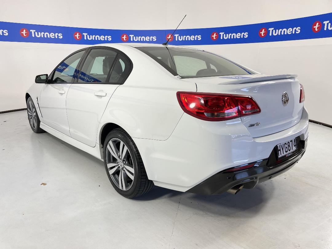 Photo '5' of Holden Commodore Photo '5' of Holden Commodore