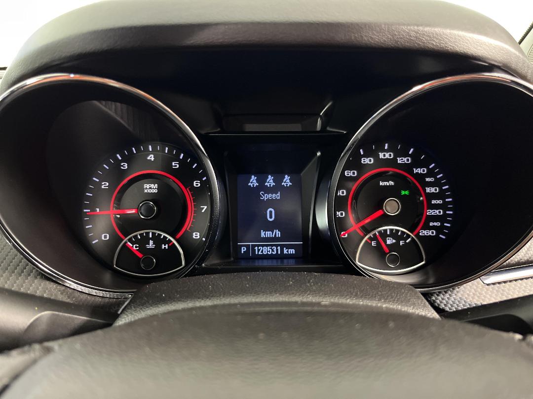 Photo '21' of Holden Commodore Photo '21' of Holden Commodore