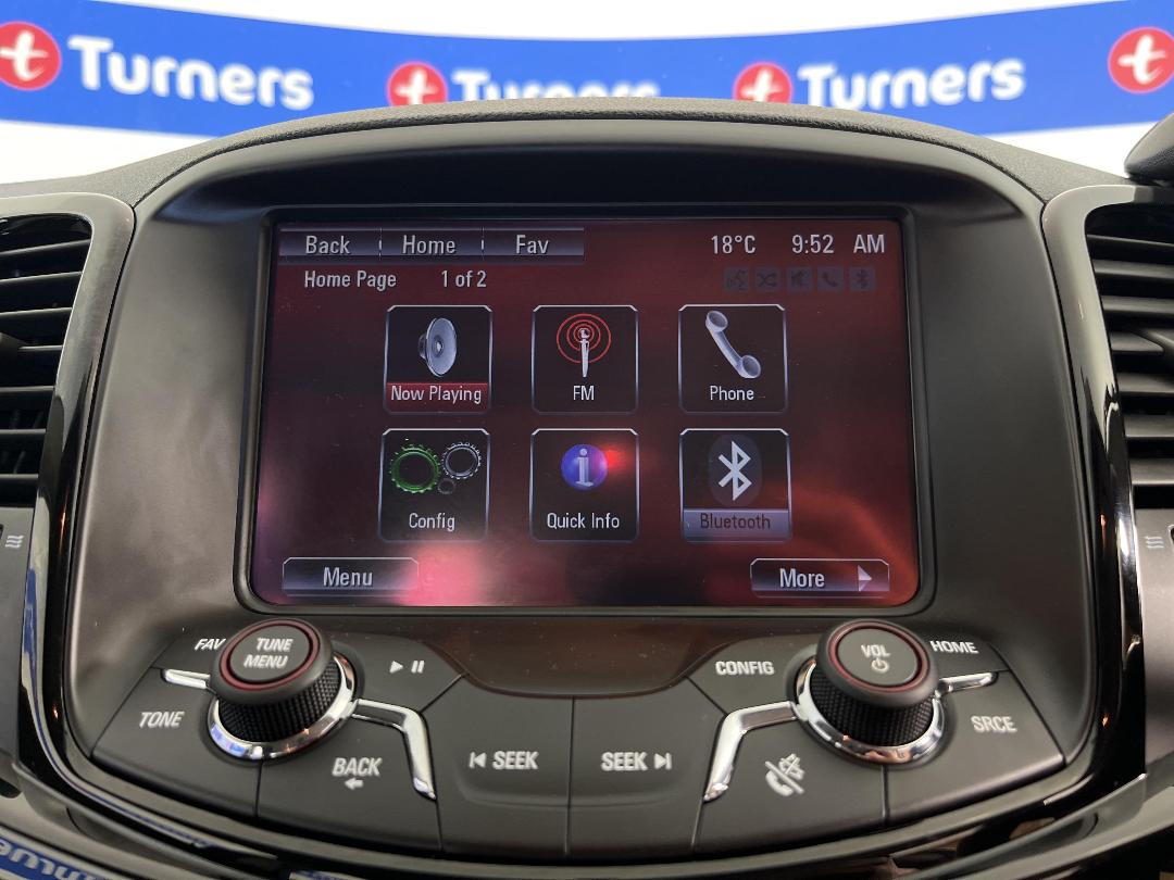 Photo '25' of Holden Commodore Photo '25' of Holden Commodore