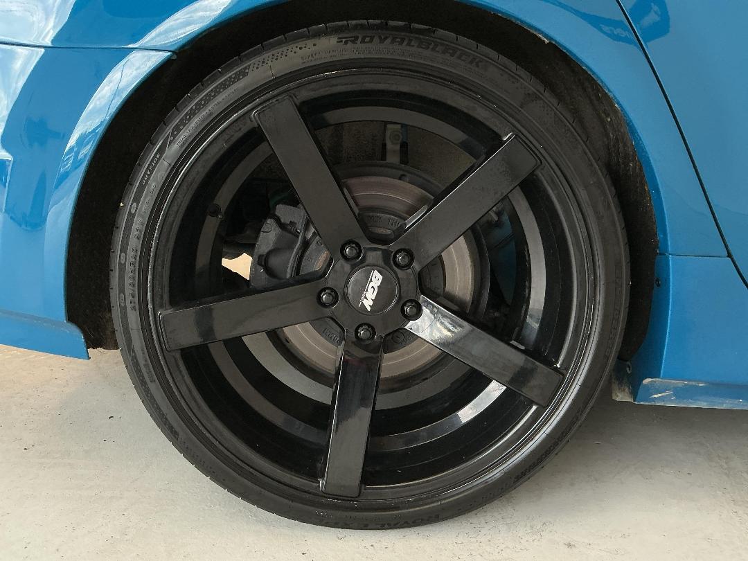 Photo '12' of Holden Commodore Photo '12' of Holden Commodore