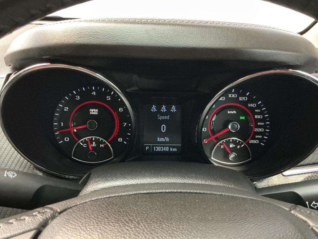 Photo '21' of Holden Commodore Photo '21' of Holden Commodore