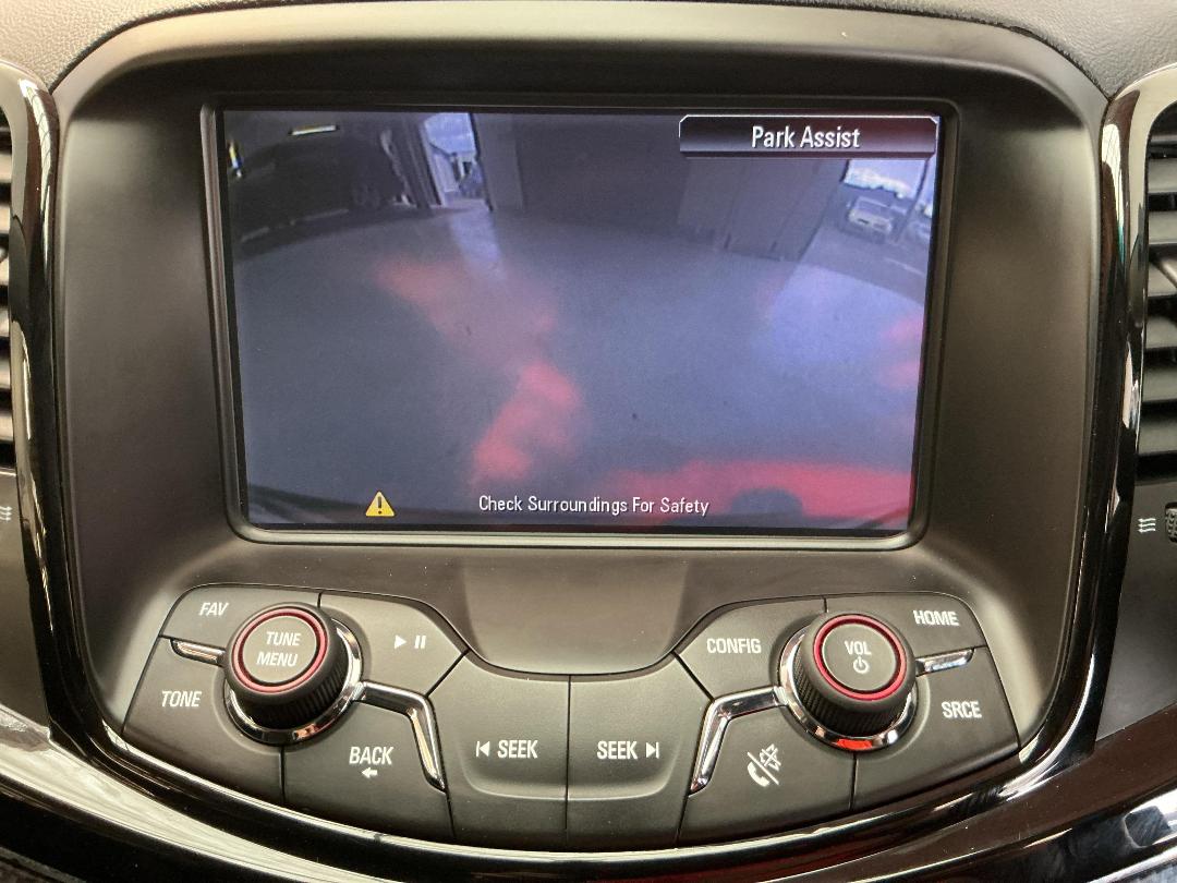 Photo '25' of Holden Commodore Photo '25' of Holden Commodore