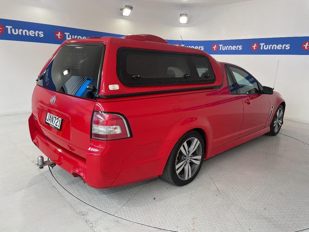 Photo '7' of Holden Commodore Photo '7' of Holden Commodore