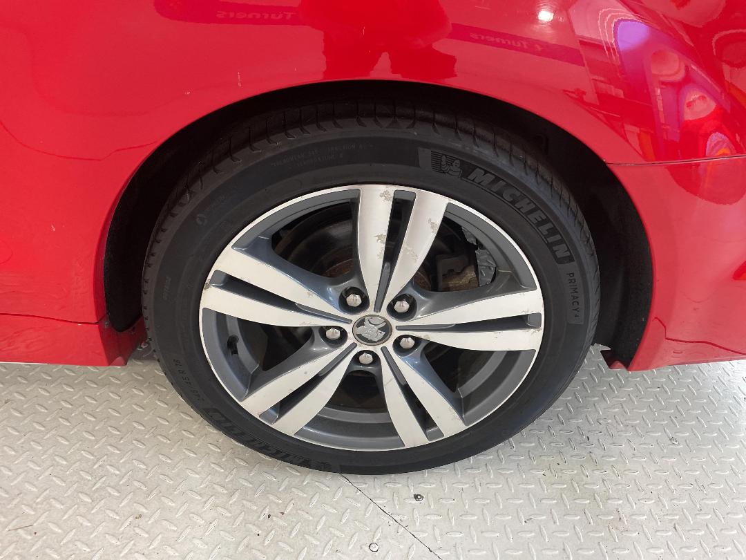 Photo '11' of Holden Commodore Photo '11' of Holden Commodore