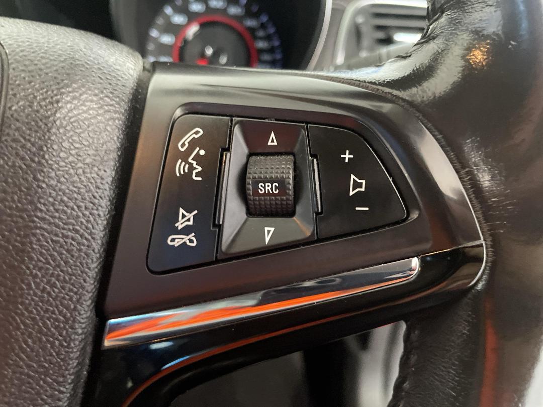 Photo '23' of Holden Commodore Photo '23' of Holden Commodore