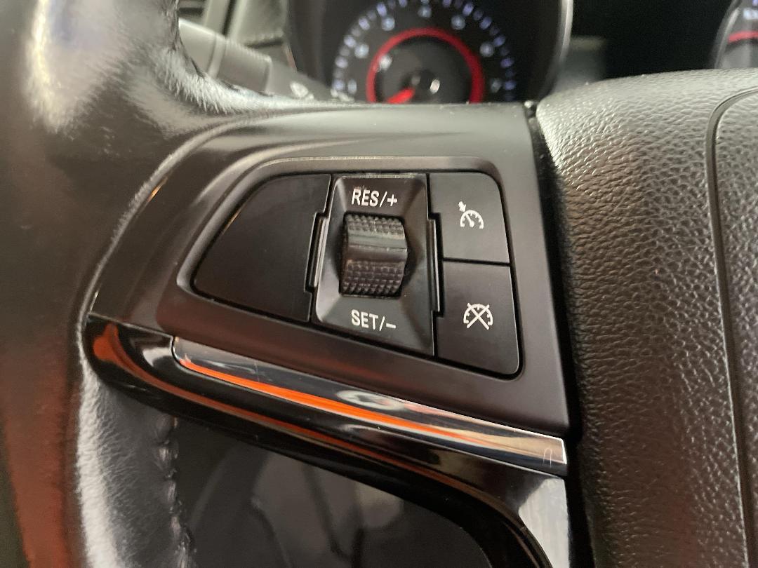 Photo '24' of Holden Commodore Photo '24' of Holden Commodore